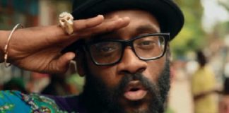 TARRUS RILEY: “O ARMIAMO TUTTI O NESSUNO”
