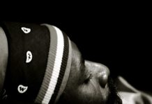 CAPLETON: IL SUO ANTHEM “JAH JAH CITY” COMPIE 20 ANNI