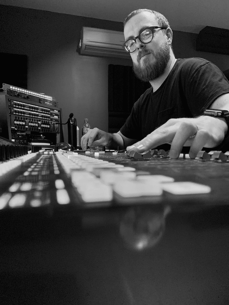 Aleighcia Scott – Dod o’r Galon – Garage Remix by Martyn Kinnear