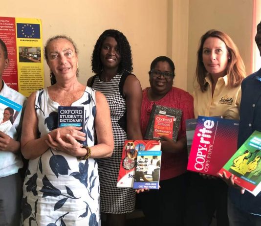 Stand up for Jamaica aiuta a supportare i sopravvissuti e dare seconde opportunità in Giamaica Stand up for Jamaica