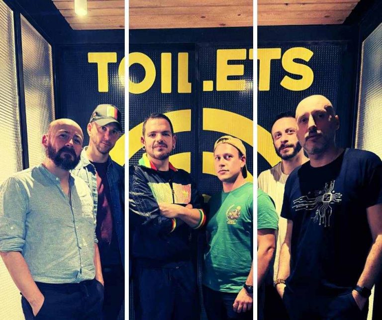 MEDITERRANEA CAOS in Concerto MEDITERRANEA CAOS in Concerto